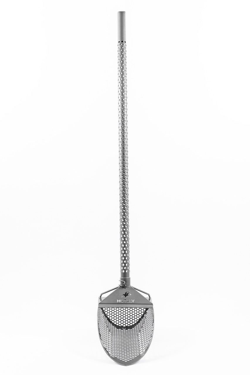 Motley Beach Scoop with full-length hexagon-perforated steel handle in gray, front view