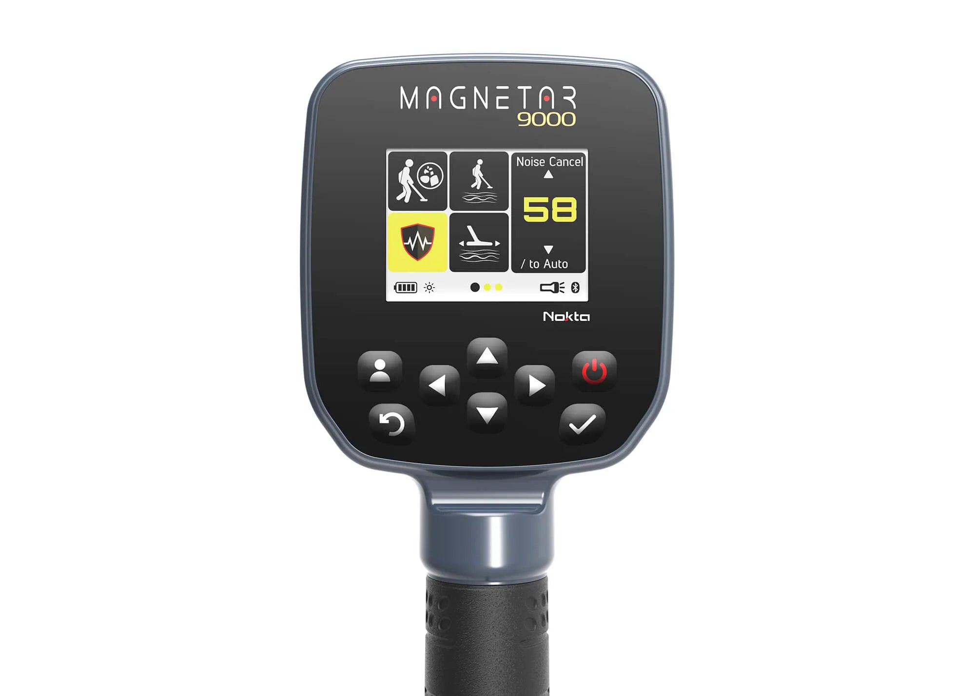 Nokta Magnetar 9000 detecting for gold in the field