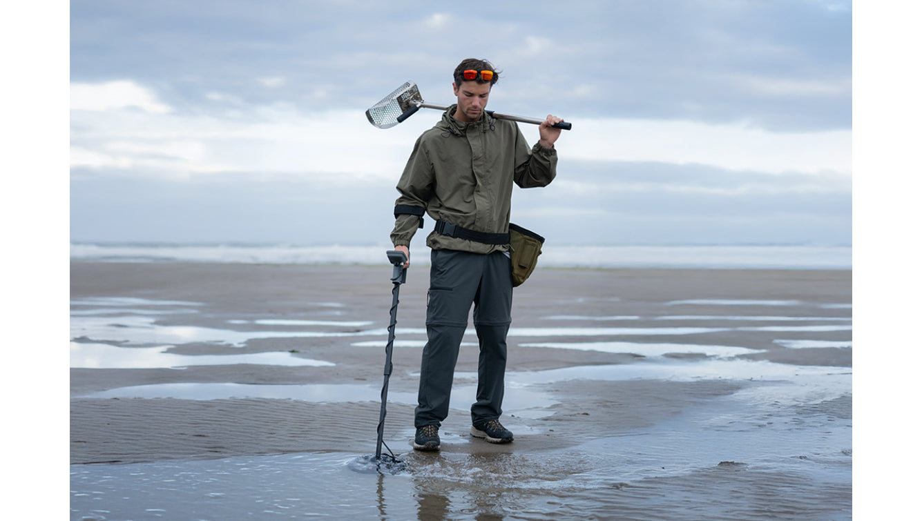 Minelab Vanquish 560 Pro-Pack Waterproof Metal Detector with V12X and V8X Search Coils