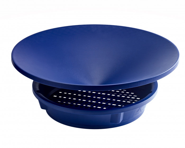 XP Gold Batea Kit: the blue 50 cm (20 in) batea nested onto its 10 mm mesh classifier in one compact stack